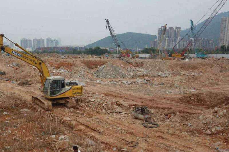 合同被迫解除双方均无过错，返还价款孳息分摊契税损失