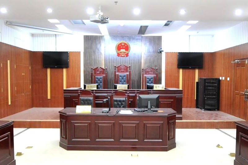 针对同一行政行为提起撤销之诉后，再提起确认无效之诉属于重复起诉