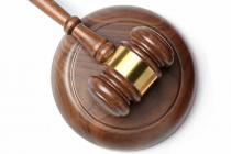 适格的行政诉讼原告，应当具备两方面条件